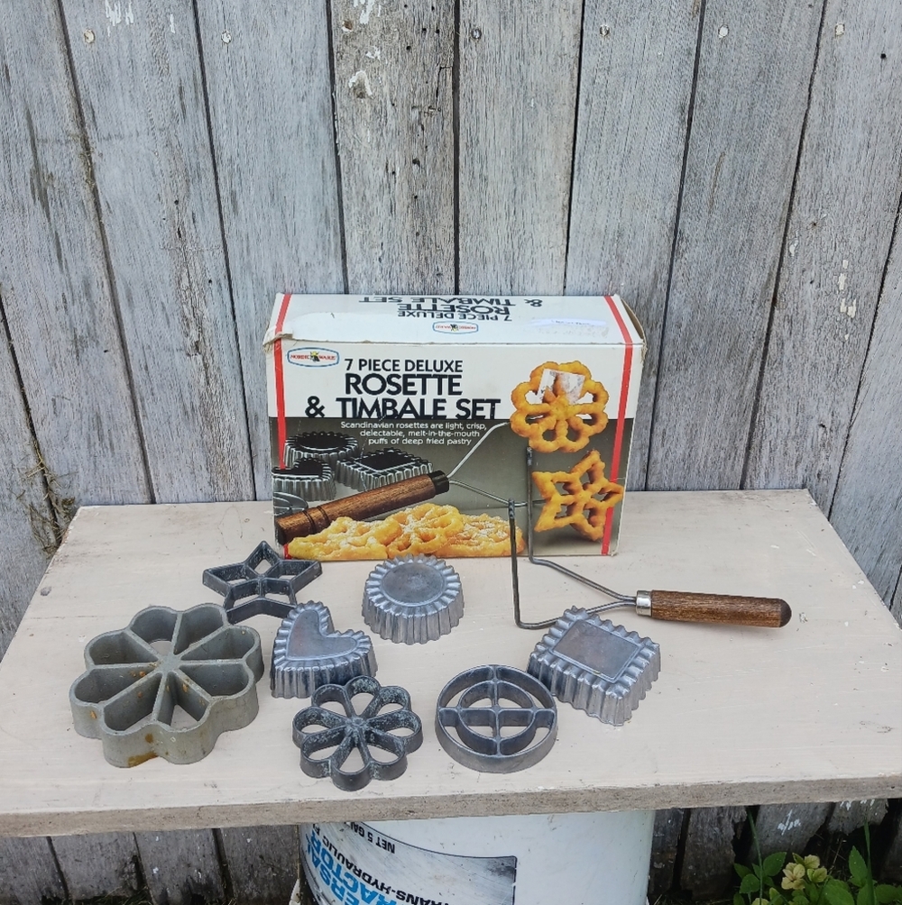 Nordic‎ Ware VTG 7 PC Deluxe Rosette & Timbale Set Scandinavian Puff Pastry